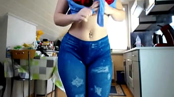 Sultry Sexydea Teasing On Live Cam