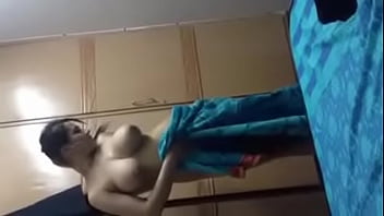 Bhabhi’s Dripping Wet Curves After Her Steamy Shower