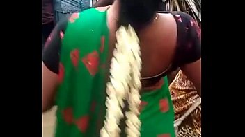Roadside Rendezvous With A Ravishing Andhra Beauty