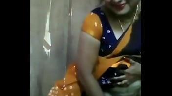 Hot Desi Bhabhi With Curves That Drive Men Wild