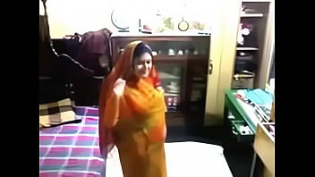 Desi Bhabhi Ki Garmi Bhari Bengali Video