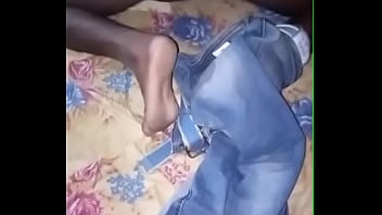 গ্রাম্য ছেলের সাথে রোমাঞ্চকর যৌন মিলন