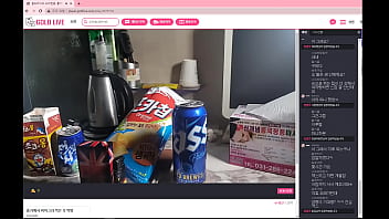 Naughty Korean Duo’s Steamy Hotel Hookup