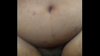 Hot Telugu Aunty’s Steamy Bedroom Video From Hyderabad