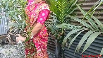 Sultry Bengali Bhabhi In Crimson Saree Gets Ravished By Devar In Outdoor Passion