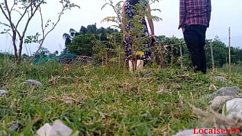 Filthy Outdoor Fuck With A Horny Local Aunty – Raw Uncut Video