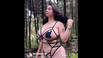 Un Homenaje Ardiente Y Sensual Para La Diosa Kim Vélez