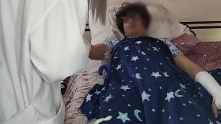 Una Doctora Guarra Se Deja Follar Por Su Paciente Y Se Traga Toda Su Leche Caliente