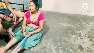Savage Indian Milf Takes A Hardcore Pounding On Her Dripping Wet Cunt