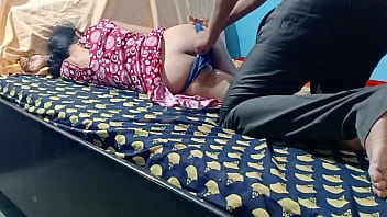 Sizzling Step Sister Seduction: Uninhibited Pleasure In The Bedroom