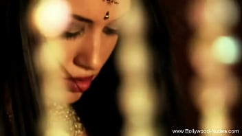 Swaying Goddess Of Seductive India