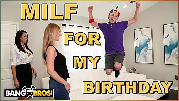 Juan El Caballo Loco’s Birthday Bash: Milf Reagan Foxx Sizzles And Surrenders To His Wildest Desires