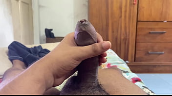 My Stepmom’s Morning Handjob Got Me Ready For Class