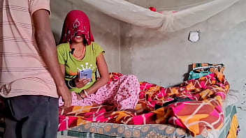 Mami Ki Geeli Chut Aur Bhanje Ka Mota Lund… Phone Pe Jawani Bhadkayi, Badi Lund Se Chudai Ki Raat