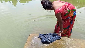 गांव की धोबन को अपने कमरे में बुलाकर जबरदस्त चोदा