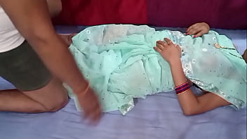 Everbest Homemade: Lalita Singh Gets Her Green Paint-smeared Asshole Fucked Hard By Her Boyfriend