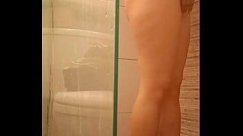 Vigilando A Una Ardiente Universitaria Mexicana Mientras Se Desnuda