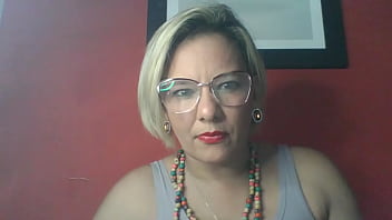 Professora Devorada Pelo Aluno Na Mata Selvagem: Dei Meu Cuzinho Pro Meu Próprio Filho