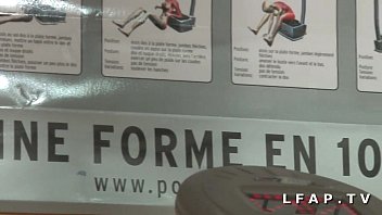 Cette Jeune Métisse Pulpeuse Se Fait Défoncer La Chatte Dans Le Vestiaire Du Gym