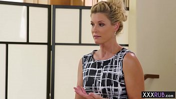 Sizzling Blonde Teen Gets A Sensual Rubdown From A Skilled, Mature Blonde Goddess