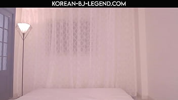 Sultry Korean Streamer Raindrop Drips With Desire