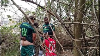 Dois Machos Peludos Transam Com Tesão Selvagem Na Mata