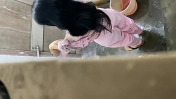 Steamy Bhabhi Strips Naked For A Sensual Shower