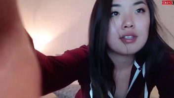 Hot Japanese Webcam Model’s Wild Triple Pleasure
