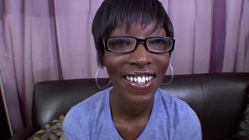 Ebony’s Eager Mouth Services Her Powerful Boss