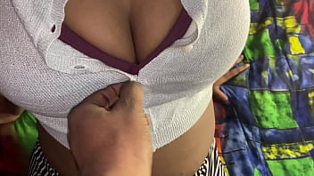 Maa Ki Chudai Karne Wala Boss Ab Beti Ko Bhi Nanga Karke Chodta Hai, Viral Mms Mein Dekho Kaise Uski Garam Boobs Dabate Hue Lund Se Bharta Hai, Desi Randi Ki Badhti Hui Chikhein