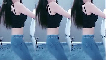 Cô Gái Trung Quốc Uốn éo Vũ điệu Gợi Cảm, Kích Thích Mọi Giác Quan